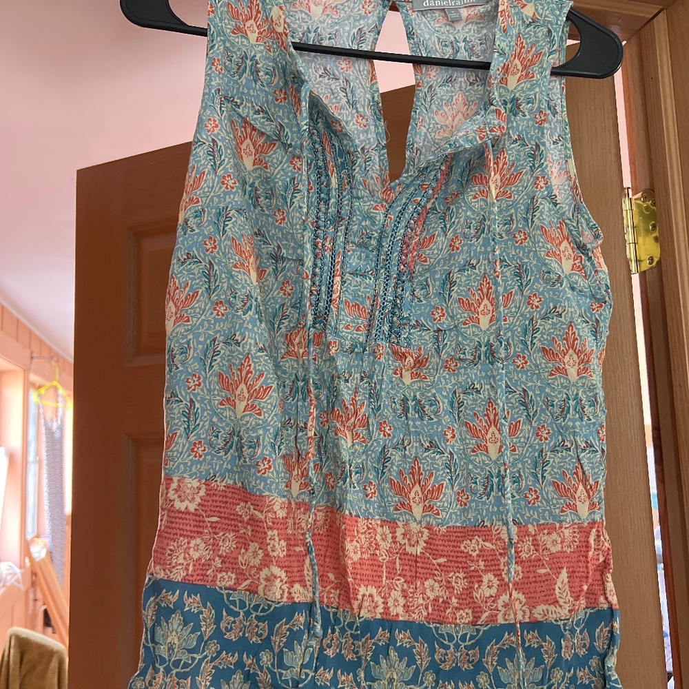 Sleeveless Top